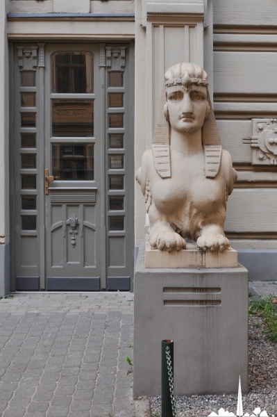 Maison aux sphinx